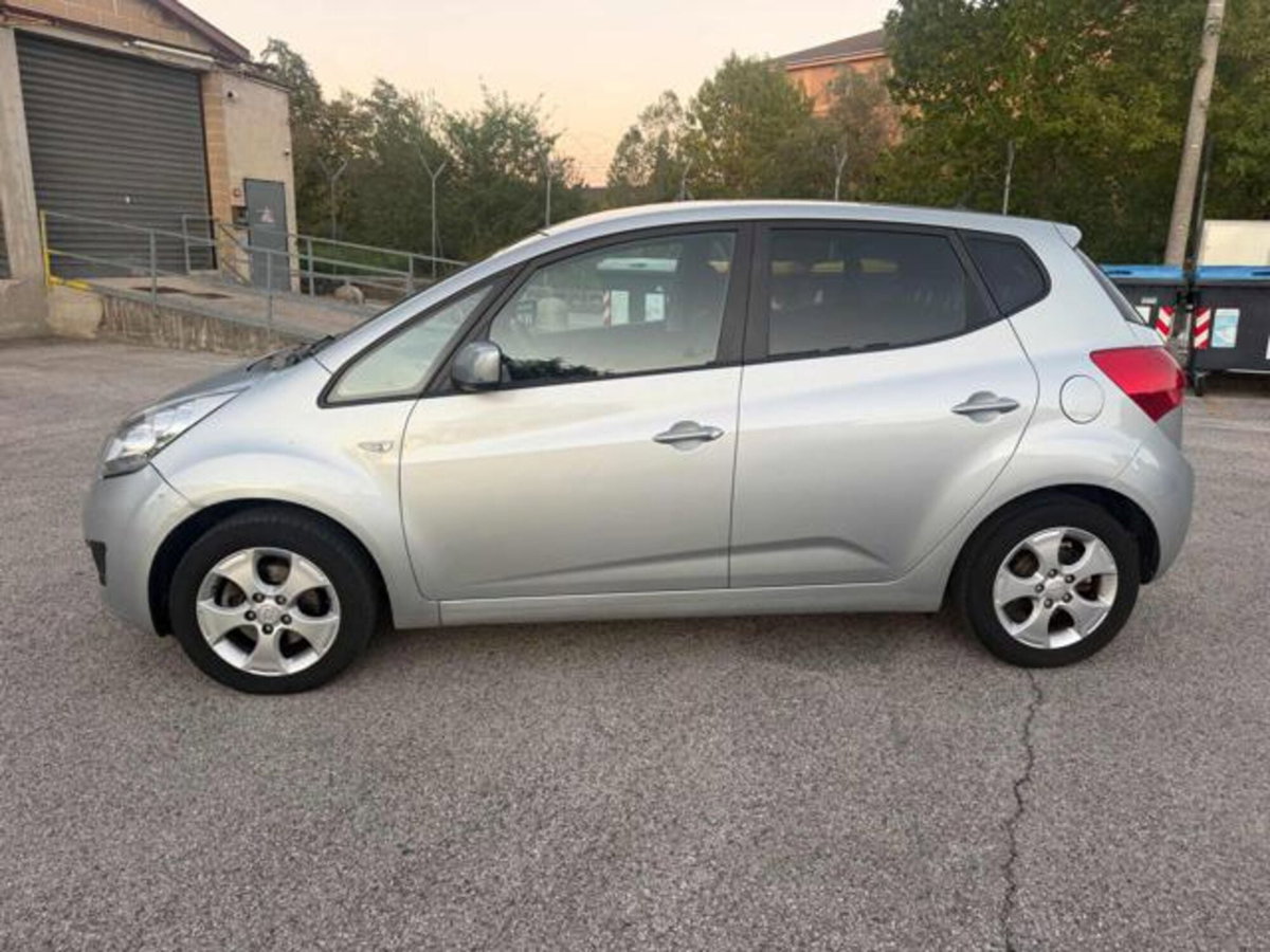 Kia Venga 1.4 CVVT EX ISG (5)