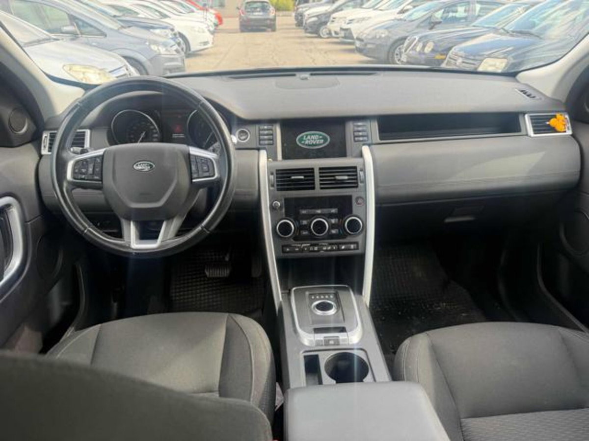 Land Rover Discovery Sport 2.0 TD4 150 CV HSE Luxury (5)