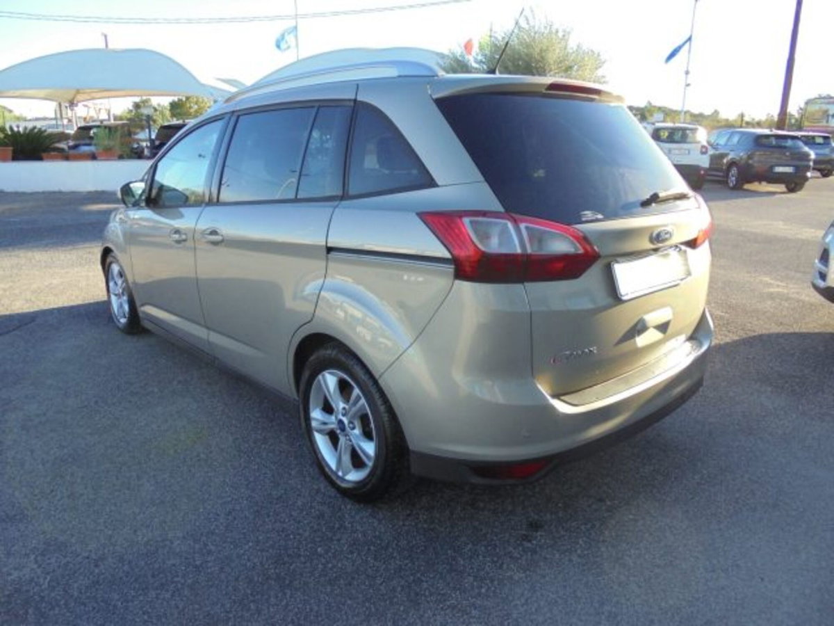 Ford C-Max 1.5 TDCi 120CV Powershift Start&Stop Business (13)