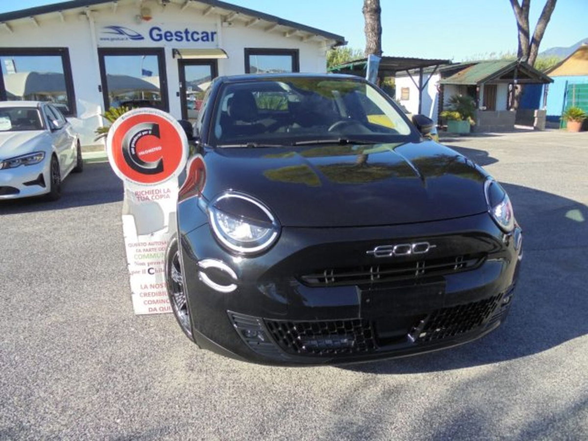Fiat 600 1.2 Business 100cv (2)