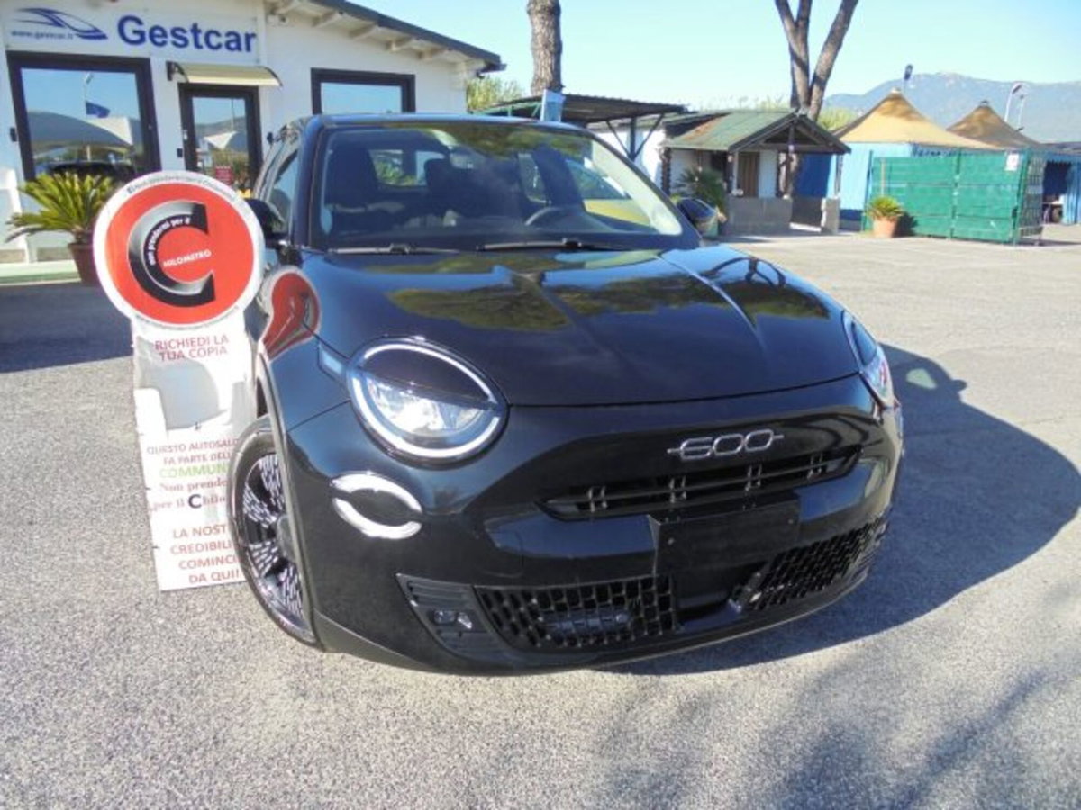 Fiat 600 1.2 Business 100cv (3)
