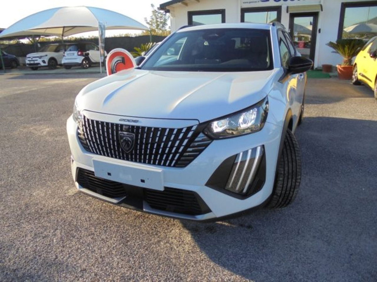 Peugeot 2008 1.2 hybrid Allure 145cv e-dcs6 (5)