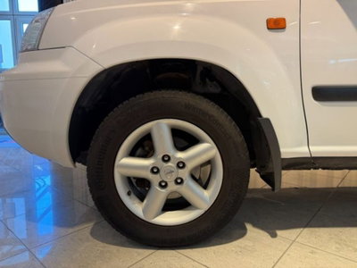 Nissan X-Trail 2.0 16V Adventure (11)
