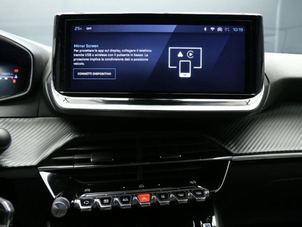 Peugeot 2008 PureTech 100 S&S Allure (14)