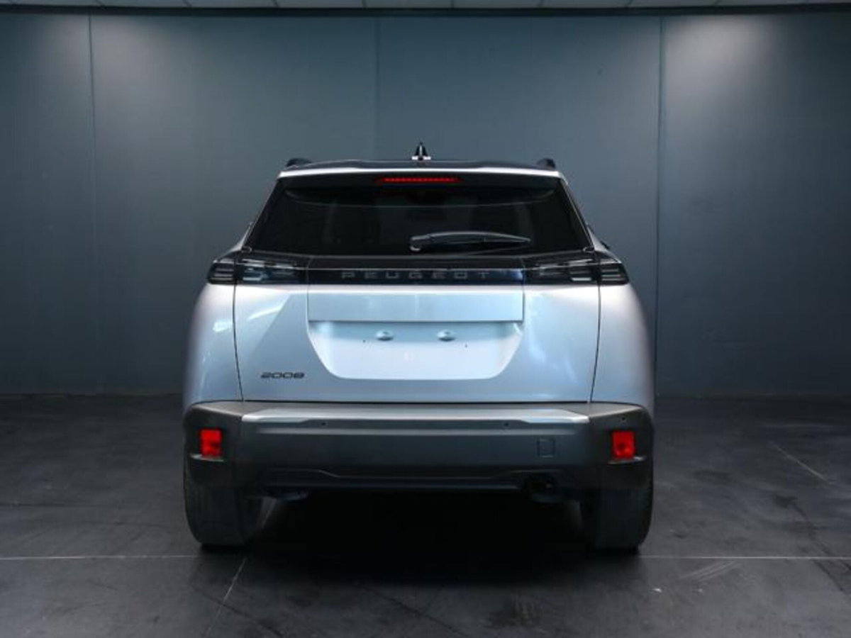 Peugeot 2008 PureTech 100 S&S Allure (3)