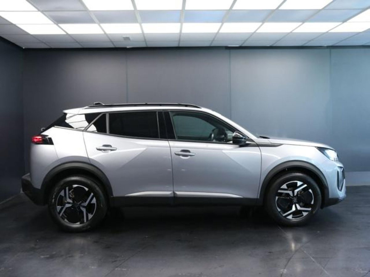 Peugeot 2008 PureTech 100 S&S Allure (6)