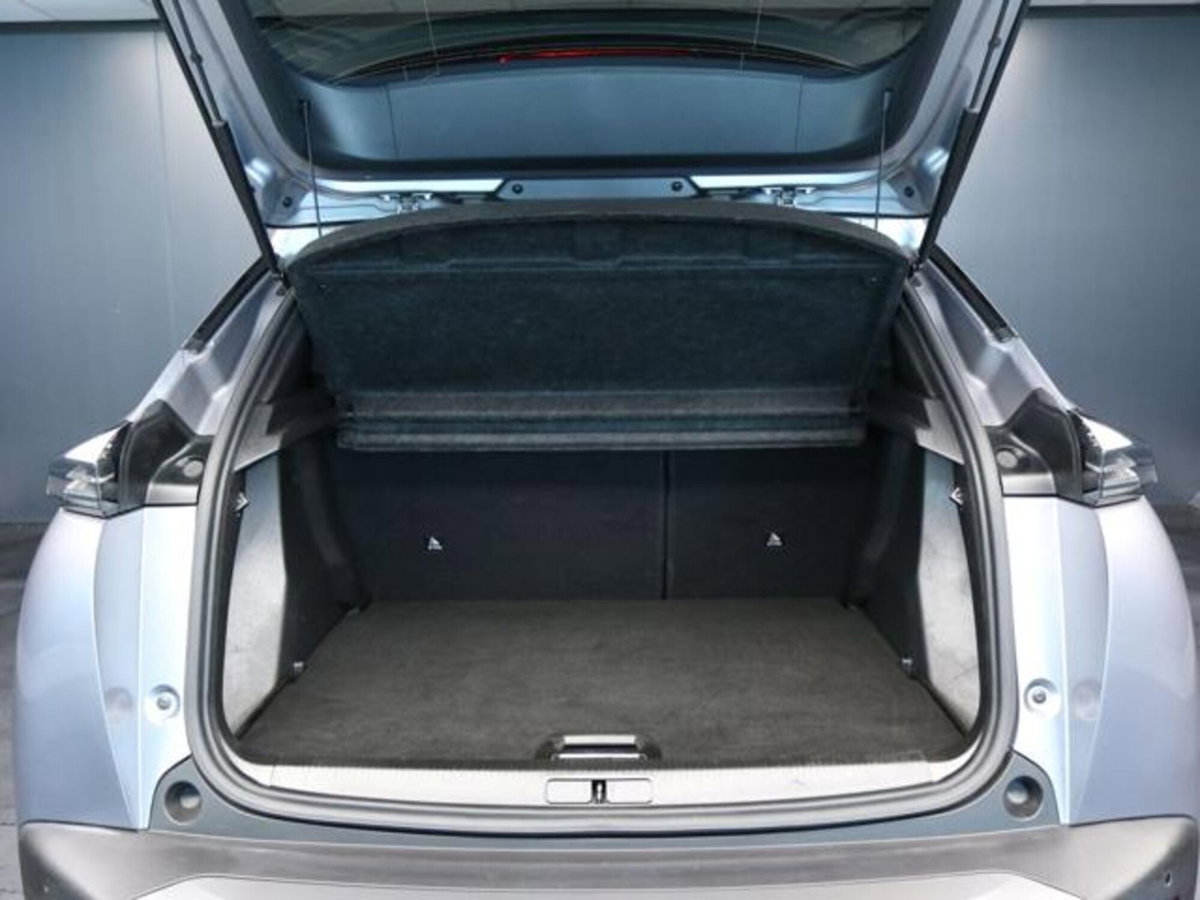 Peugeot 2008 PureTech 100 S&S Allure (7)
