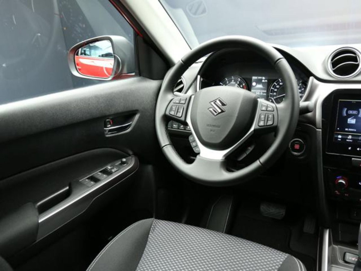 Suzuki Vitara 1.4h Starview 4wd allgrip 110cv at (11)