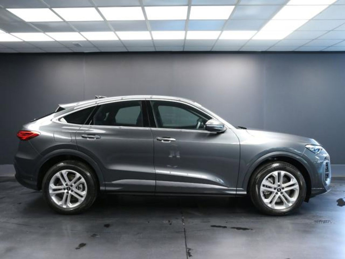 Audi Q5 Sportback 2.0 tdi mhev+ S line quattro 204cv s-tronic (5)