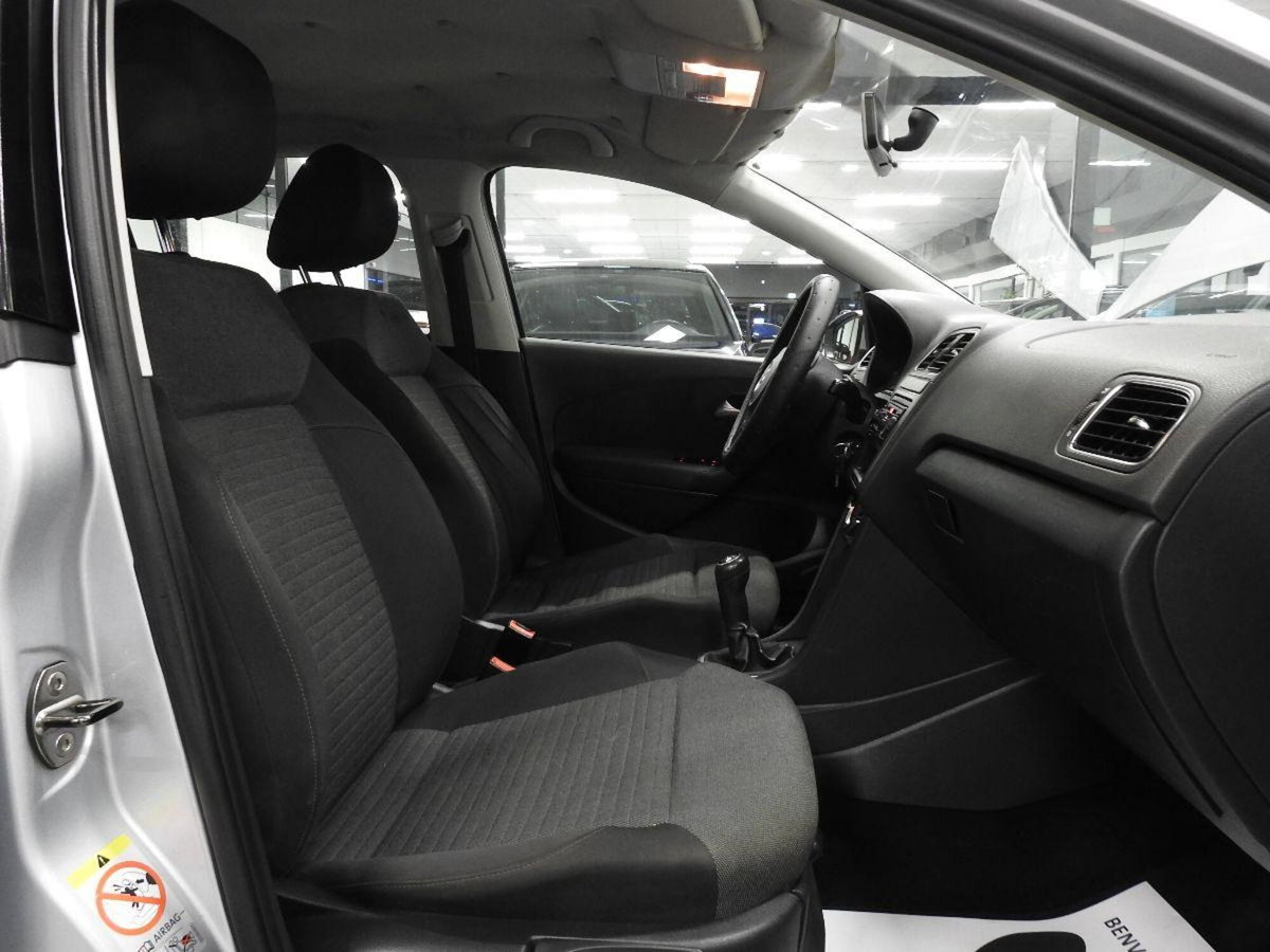 Volkswagen Polo 1.4 5 porte Comfortline BiFuel (13)