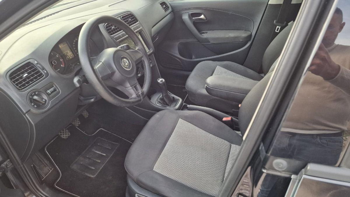 Volkswagen Polo 1.2 70 CV 5p. Comfortline (9)