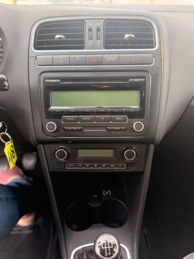 Volkswagen Polo 1.6 TDI DPF 5 porte Trendline (11)