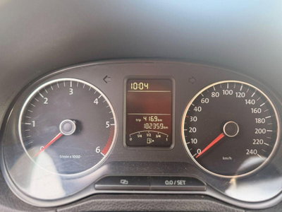 Volkswagen Polo 1.6 TDI DPF 5 porte Trendline (12)