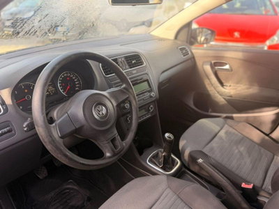 Volkswagen Polo 1.6 TDI DPF 5 porte Trendline (8)