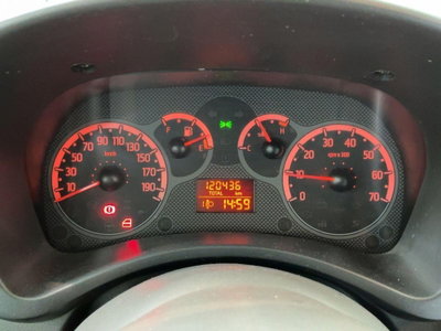 Fiat Panda 1.2 4x4 Climbing (6)