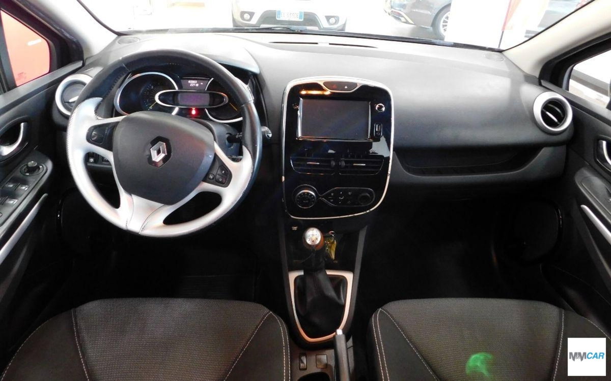 Renault Clio 1.5 dCi 8V 75CV Start&Stop 5 porte Duel (10)