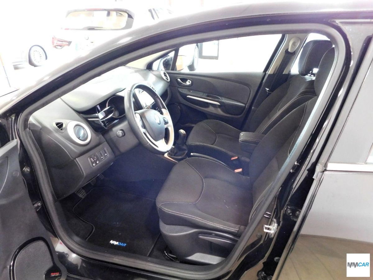 Renault Clio 1.5 dCi 8V 75CV Start&Stop 5 porte Duel (9)