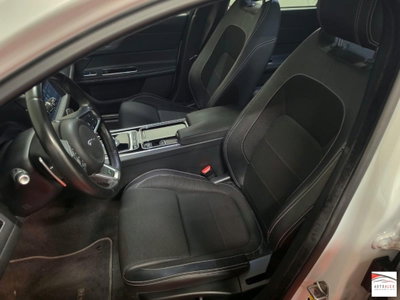 Jaguar XF 2.0 D 180 CV AWD aut. R-Sport (12)