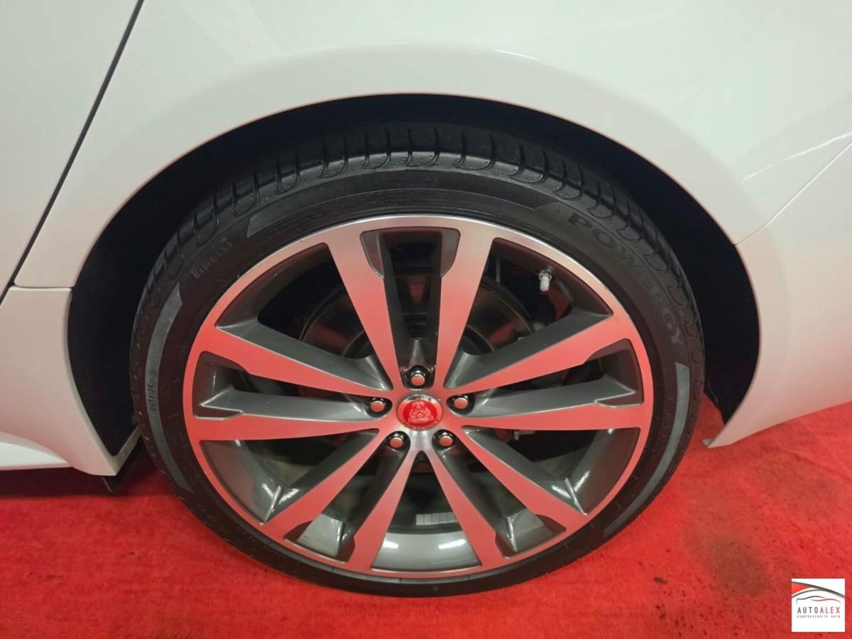 Jaguar XF 2.0 D 180 CV AWD aut. R-Sport (13)