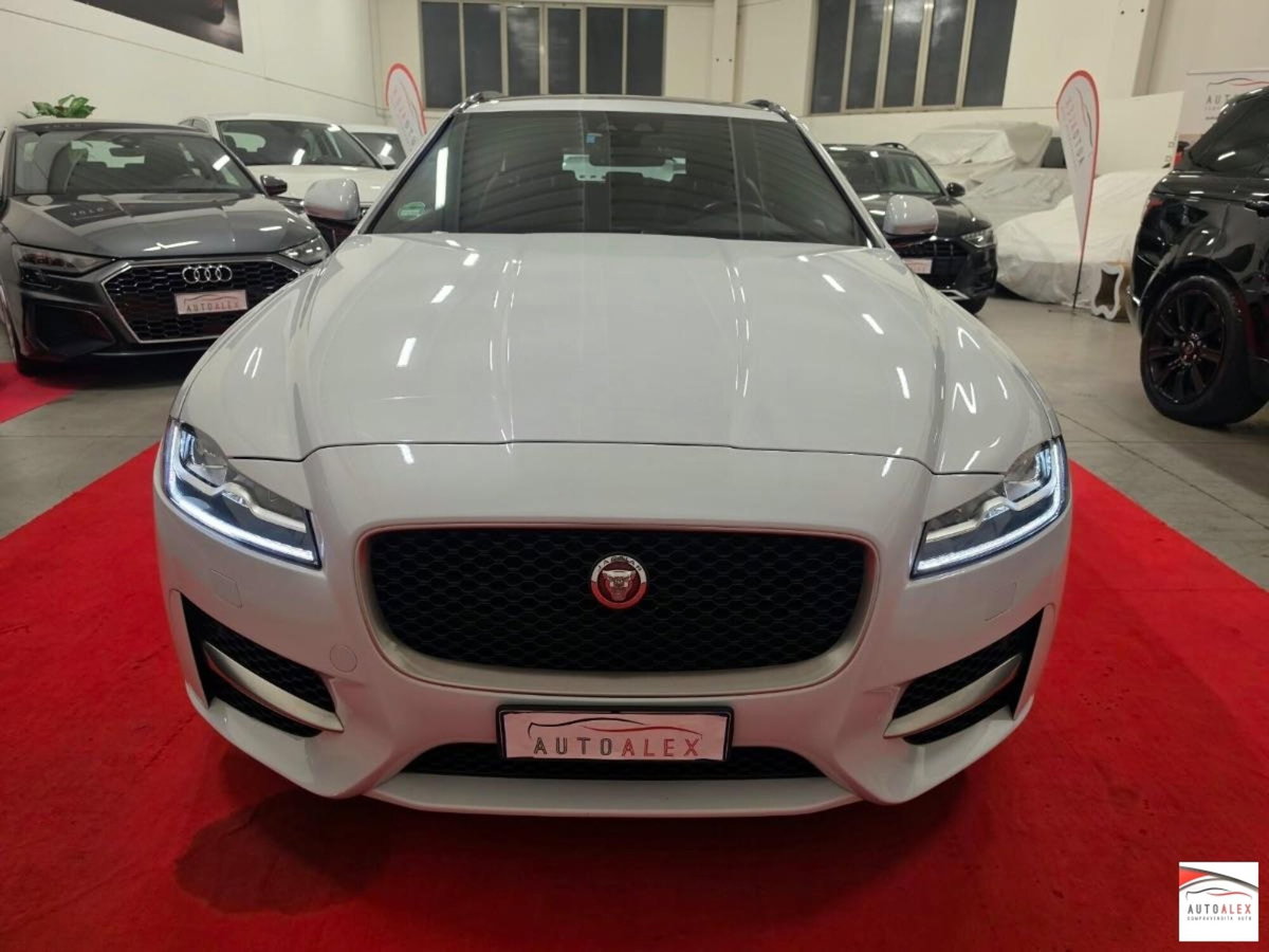 Jaguar XF 2.0 D 180 CV AWD aut. R-Sport (2)