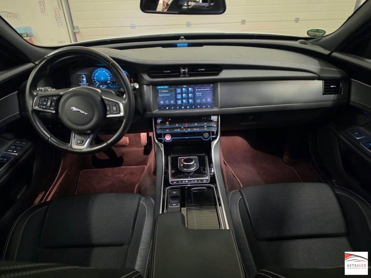 Jaguar XF 2.0 D 180 CV AWD aut. R-Sport (7)