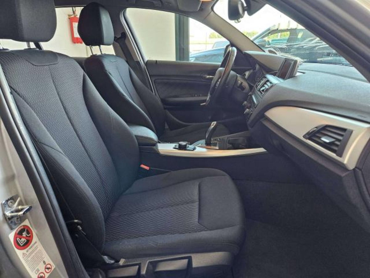 BMW Serie 1 5p. 118d 5p. Sport (12)