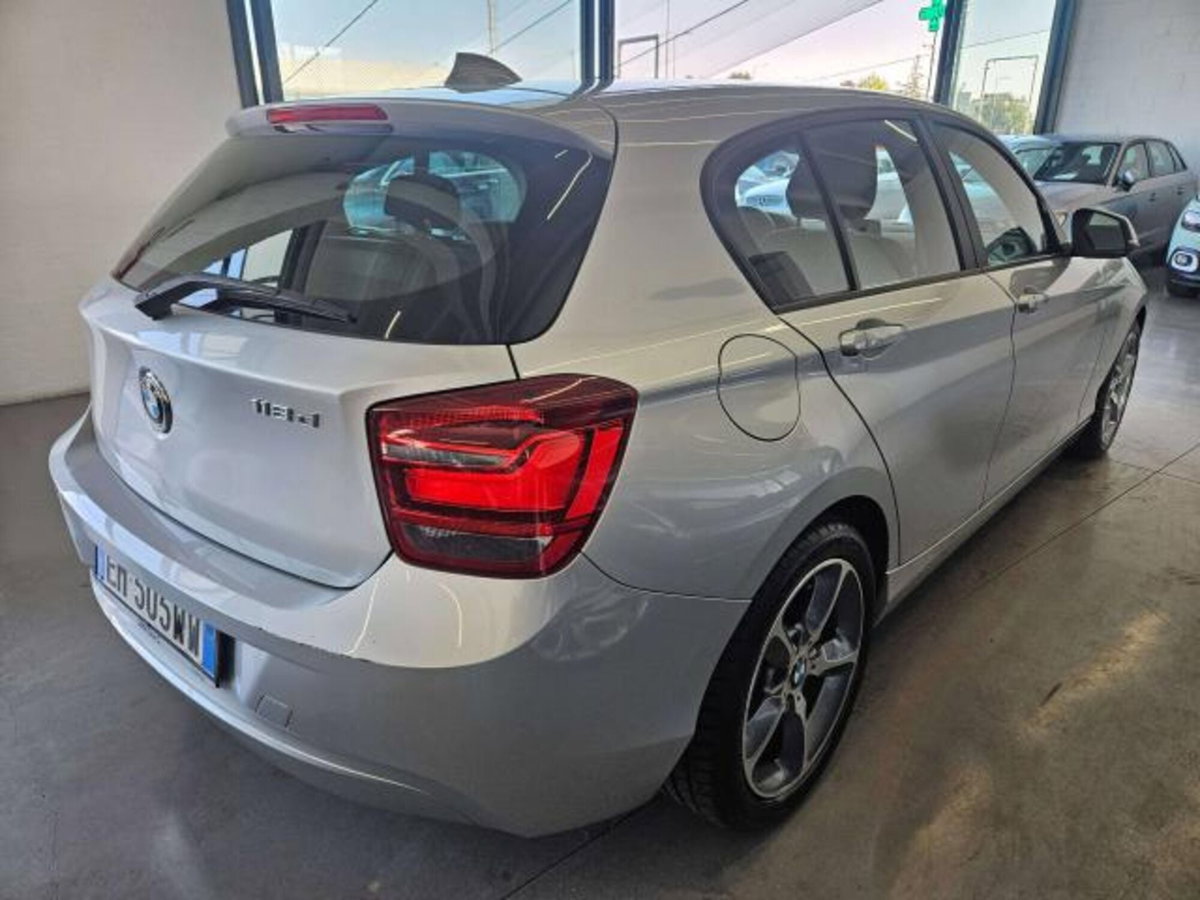 BMW Serie 1 5p. 118d 5p. Sport (6)