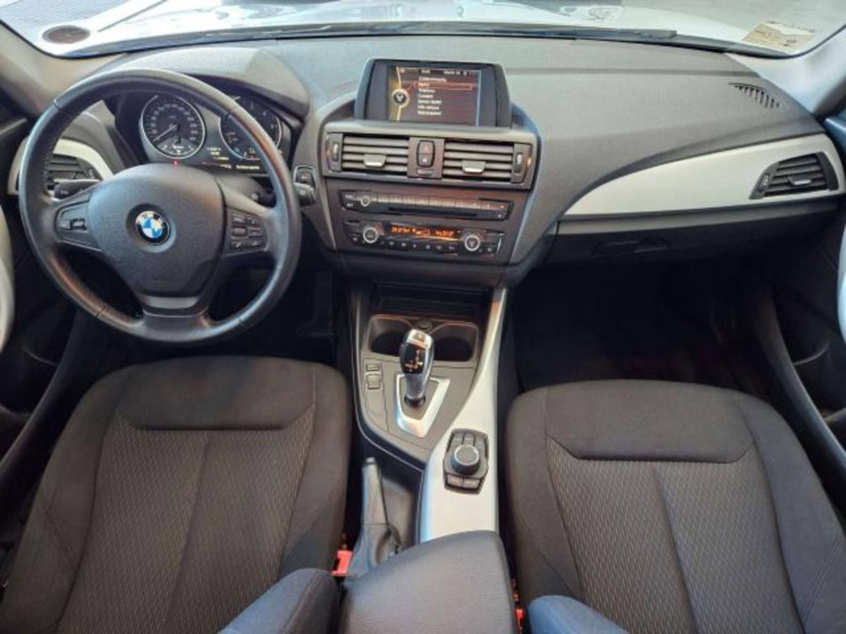 BMW Serie 1 5p. 118d 5p. Sport (8)