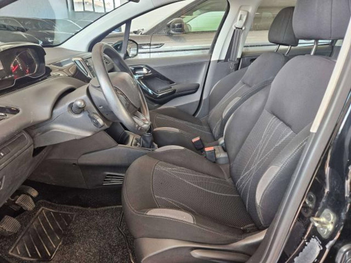 Peugeot 208 VTi 82 CV 5 porte Access (7)