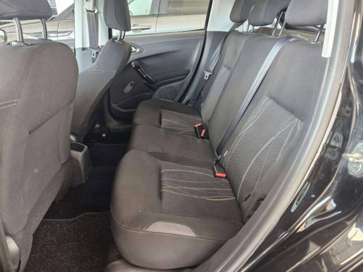 Peugeot 208 VTi 82 CV 5 porte Access (9)