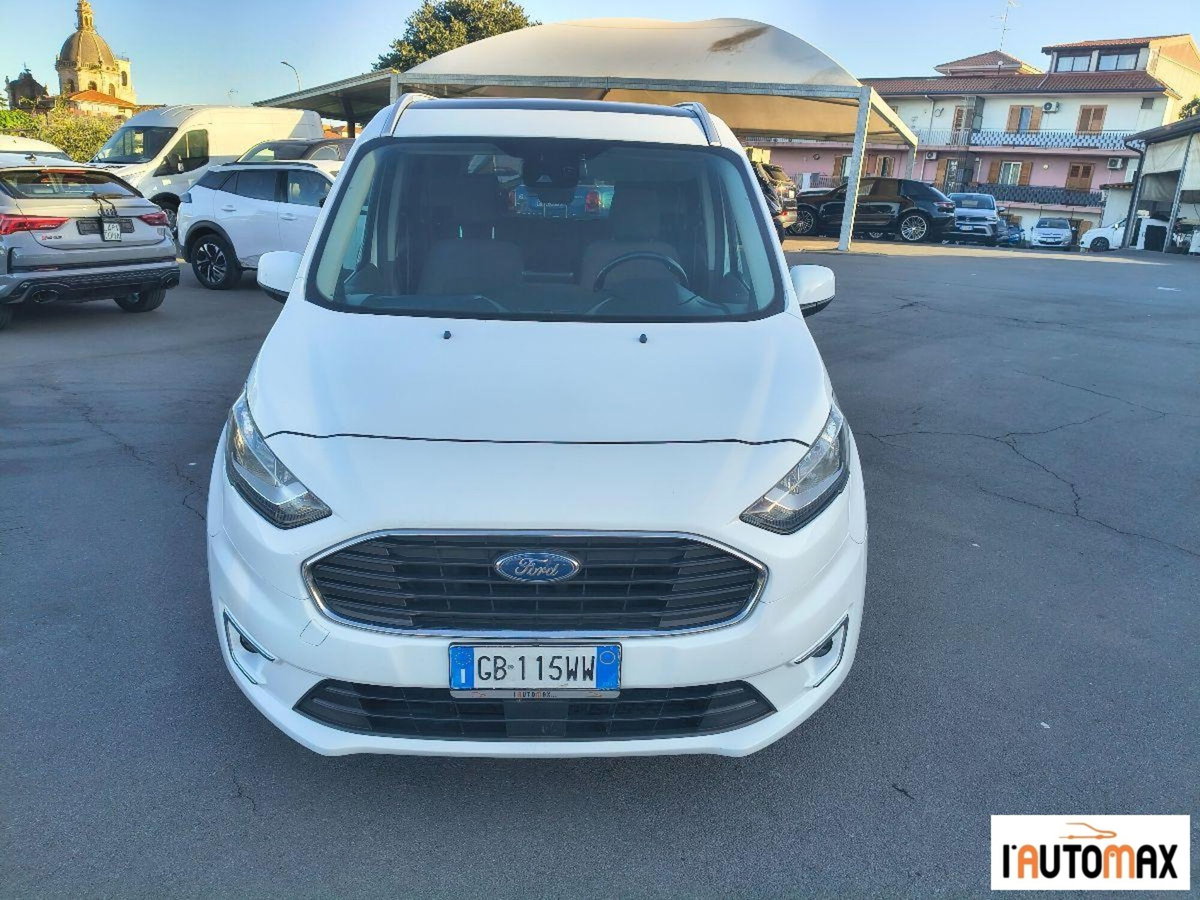 Ford Tourneo Connect Tourneo  1.5 TDCi 120 CV aut. Titanium