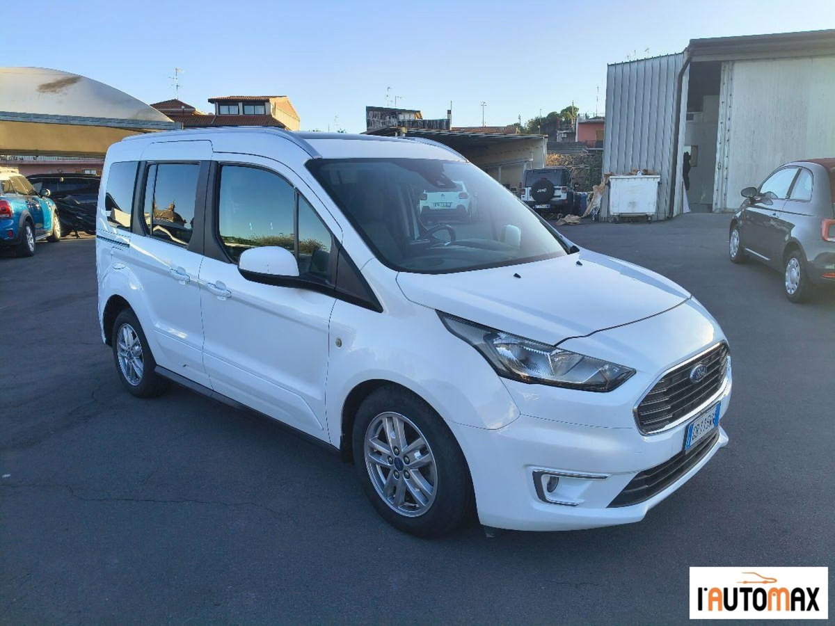Ford Tourneo Connect Tourneo  1.5 TDCi 120 CV aut. Titanium (3)