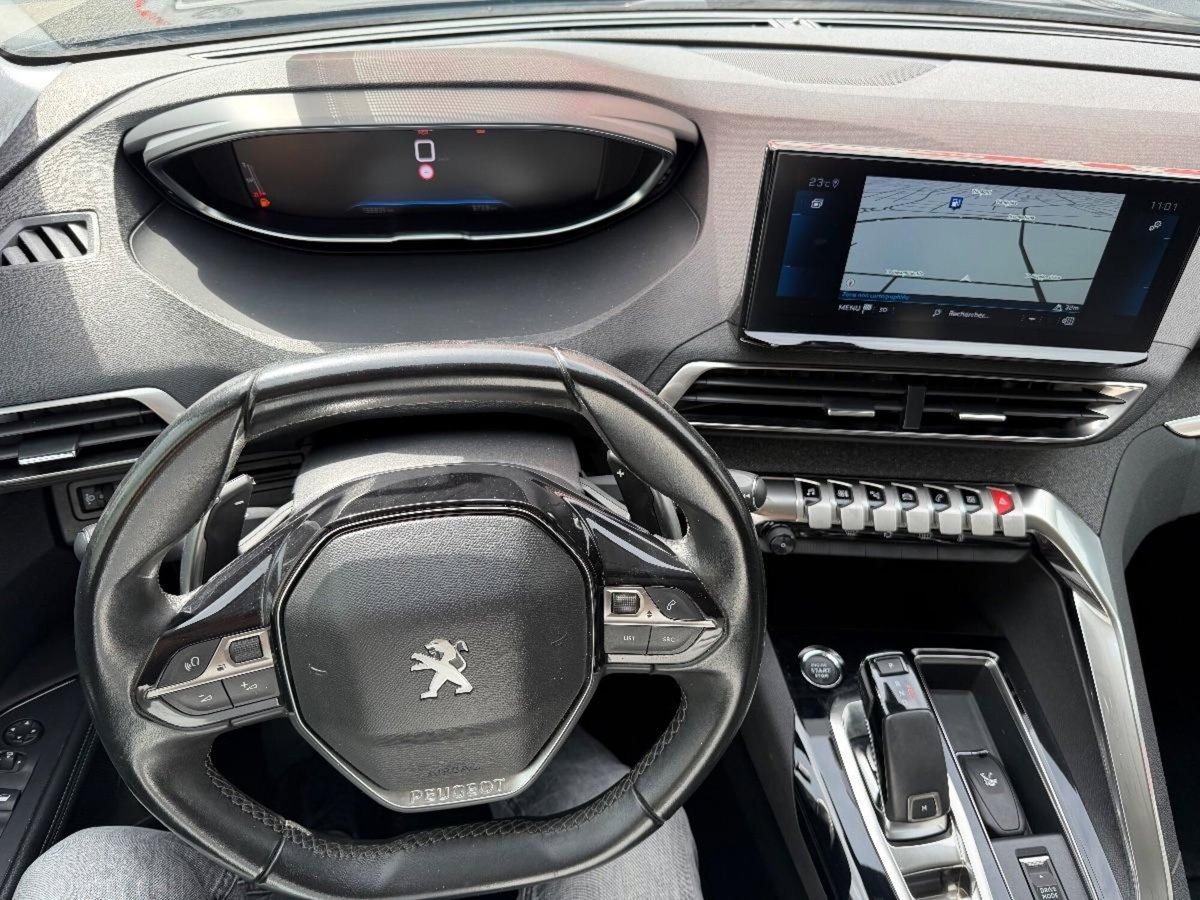 Peugeot 3008 BlueHDi 130 S&S Allure (17)