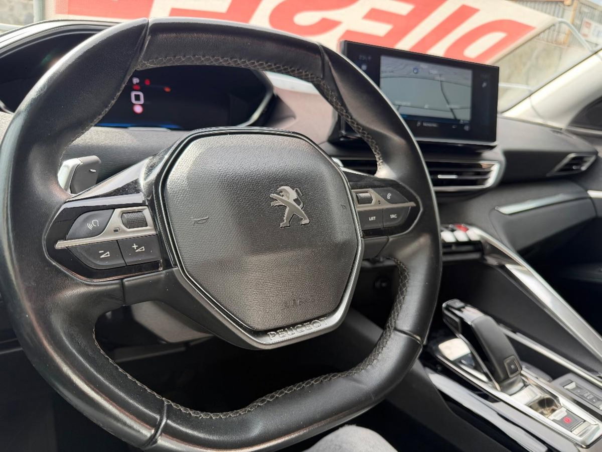 Peugeot 3008 BlueHDi 130 S&S Allure (18)