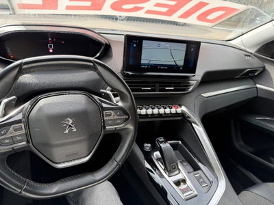 Peugeot 3008 BlueHDi 130 S&S Allure (19)