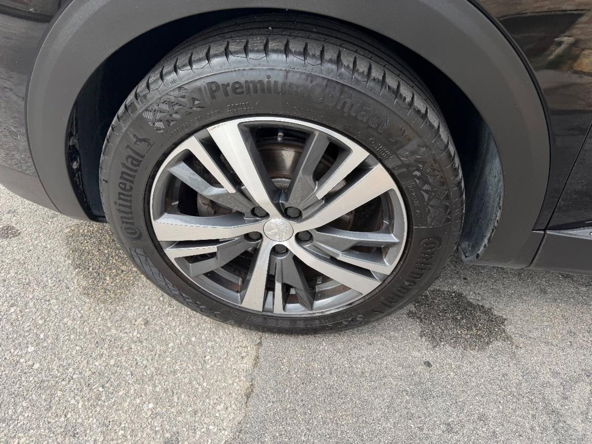 Peugeot 3008 BlueHDi 130 S&S Allure (9)