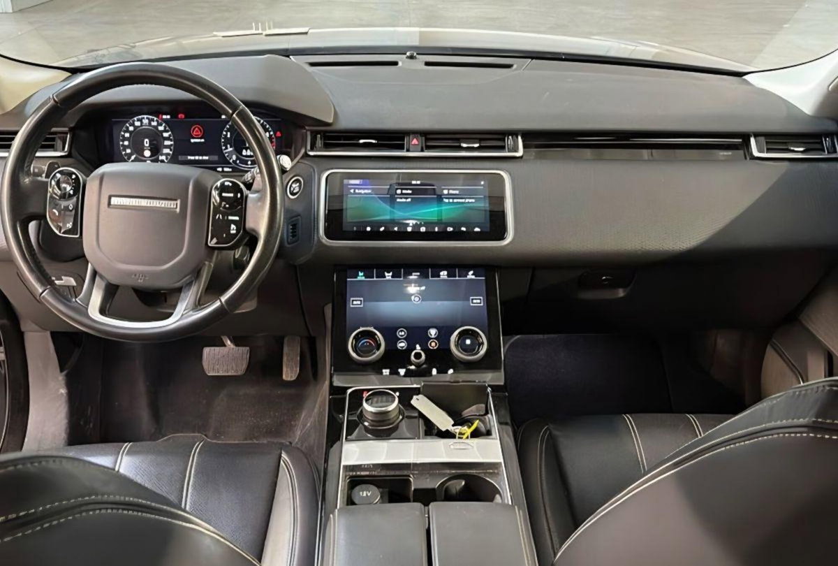 Land Rover Range Rover Velar 2.0 Si4 250 CV R-Dynamic SE (4)