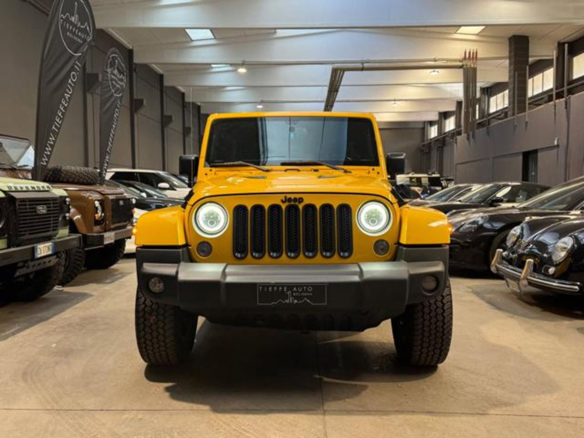 Jeep Wrangler Unlimited 2.8 CRD DPF X Auto (2)