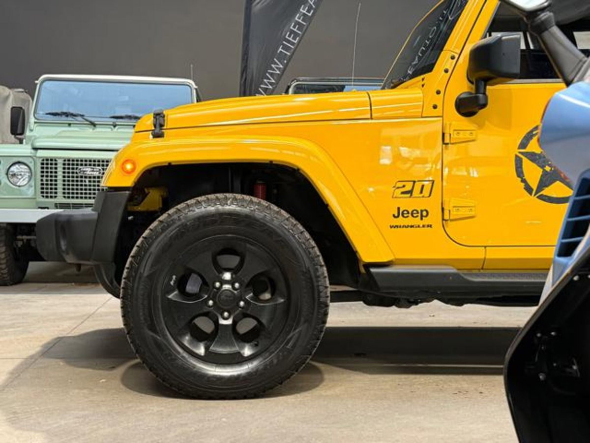 Jeep Wrangler Unlimited 2.8 CRD DPF X Auto (7)