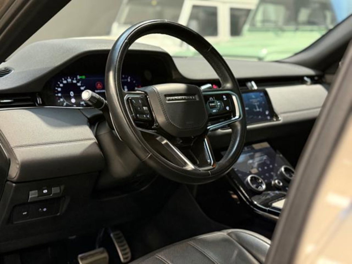 Land Rover Range Rover Evoque 2.0D I4 163CV AWD Auto R-Dynamic SE (8)