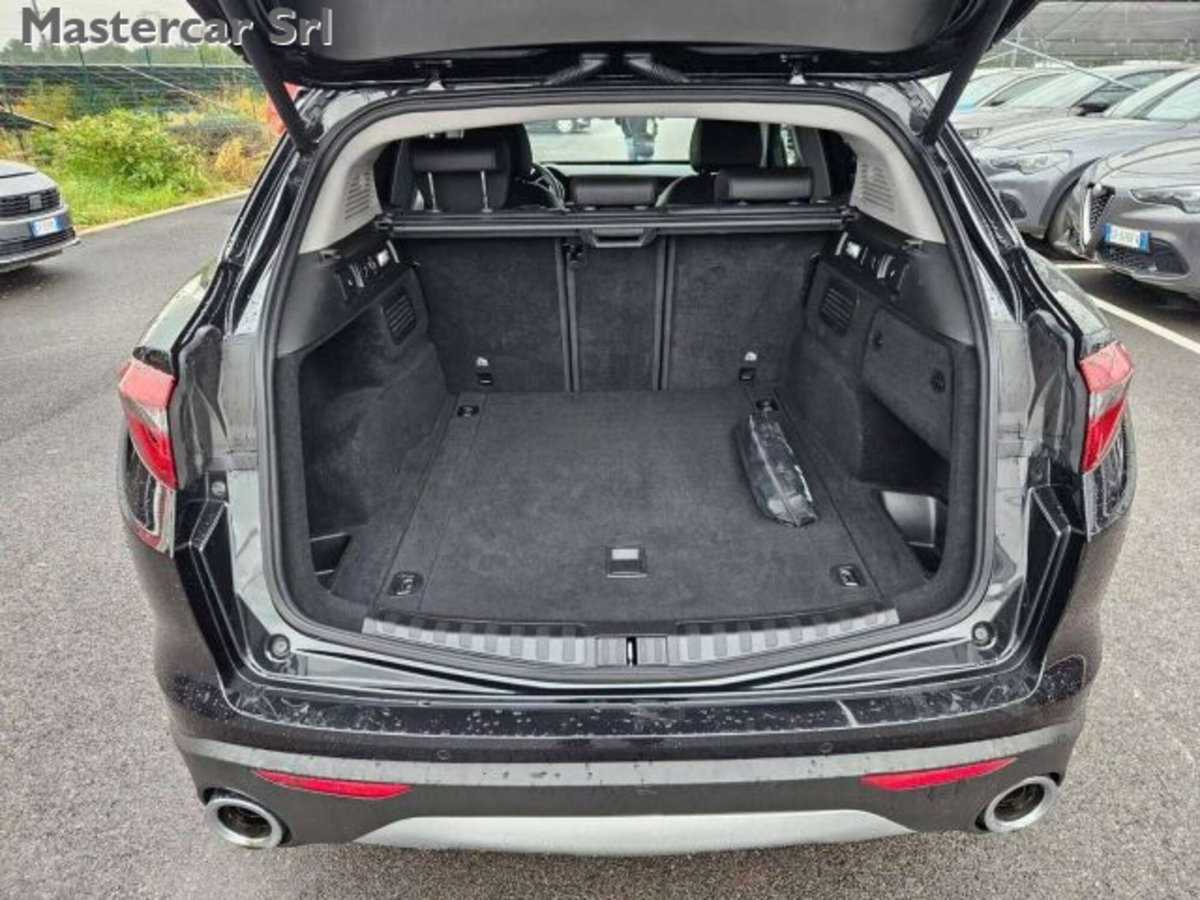 Alfa Romeo Stelvio Stelvio 2.2 Turbodiesel 190 CV AT8 Q4 Executive (14)