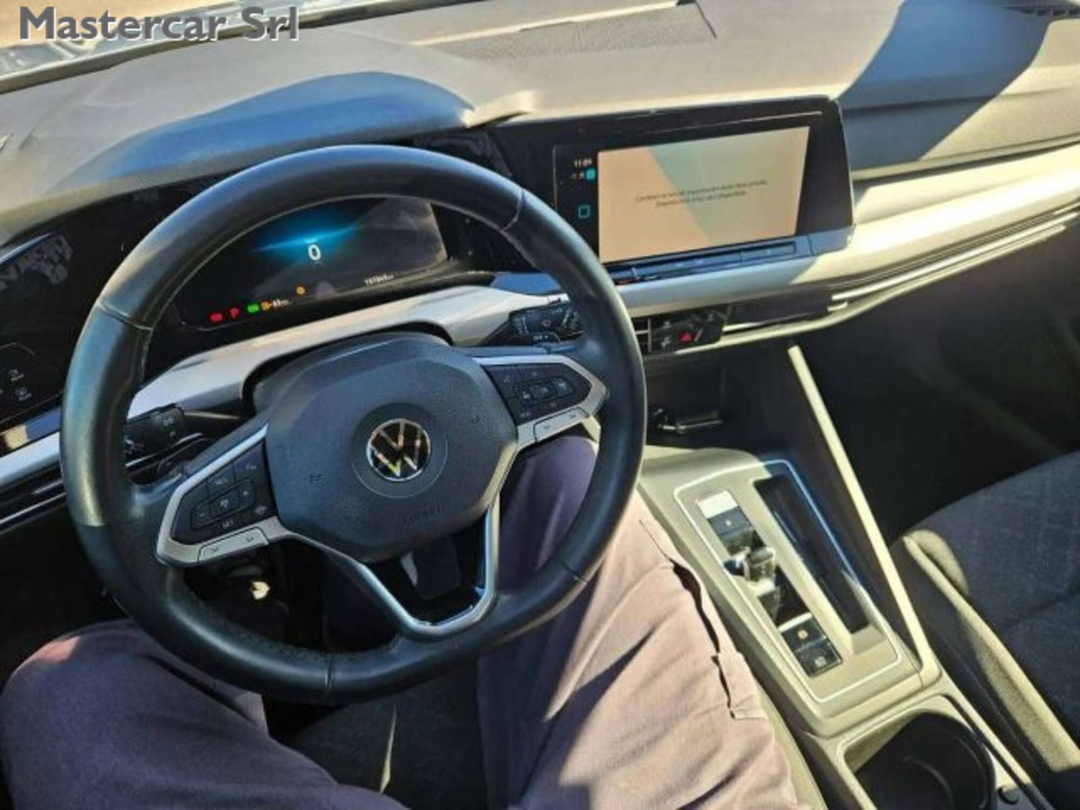 Volkswagen Golf Variant 2.0 tdi Life 115cv (10)