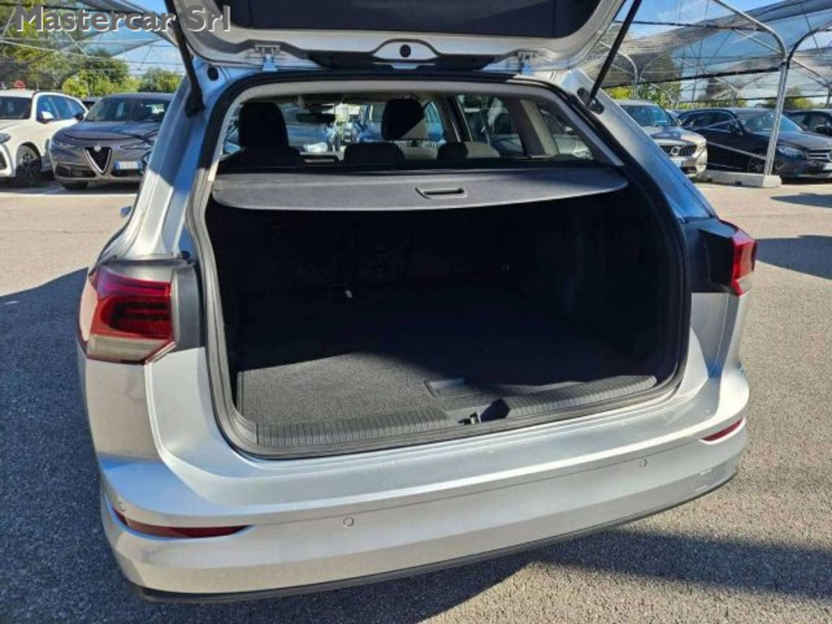 Volkswagen Golf Variant 2.0 tdi Life 115cv (15)
