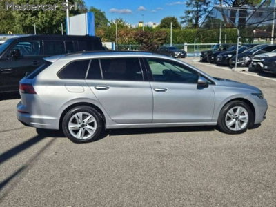 Volkswagen Golf Variant 2.0 tdi Life 115cv (7)