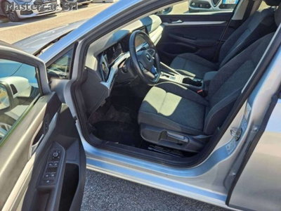 Volkswagen Golf Variant 2.0 tdi Life 115cv (9)