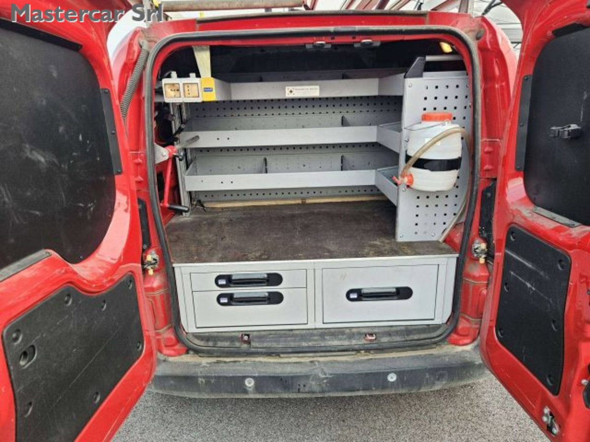 Fiat Fiorino 1.3 MJT 95CV Furgone (10)