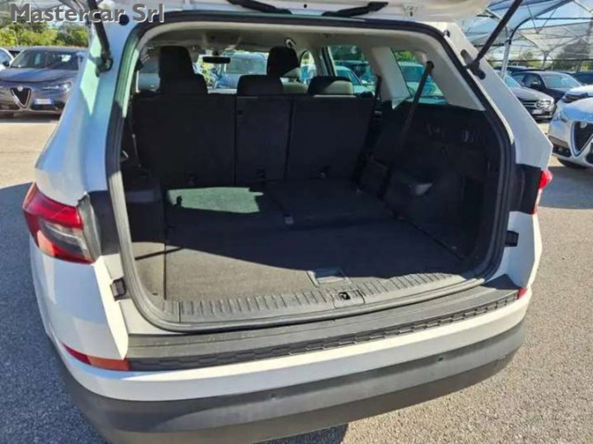 Skoda Kodiaq 2.0 TDI EVO SCR 4x4 DSG 7 posti Sportline (15)