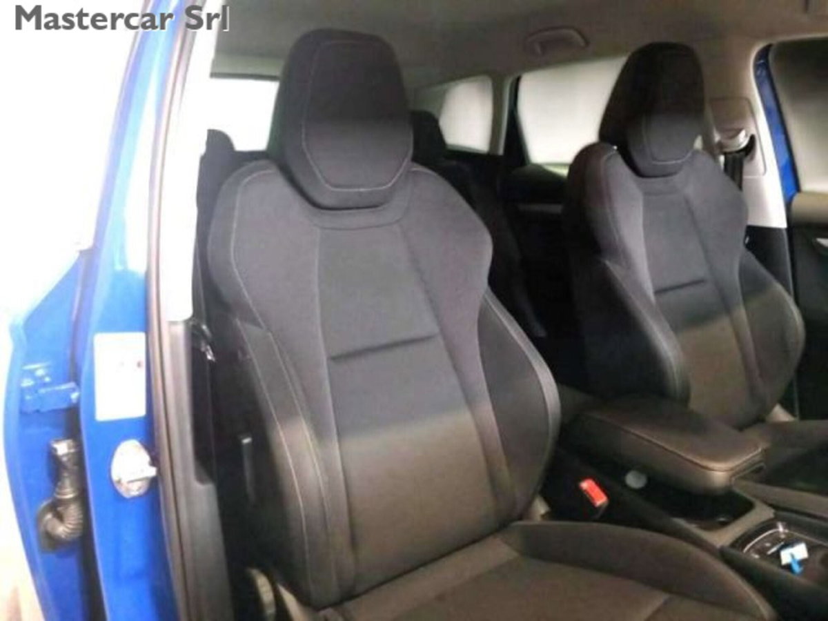 Skoda Karoq 2.0 TDI EVO SCR 115 CV DSG Executive (9)