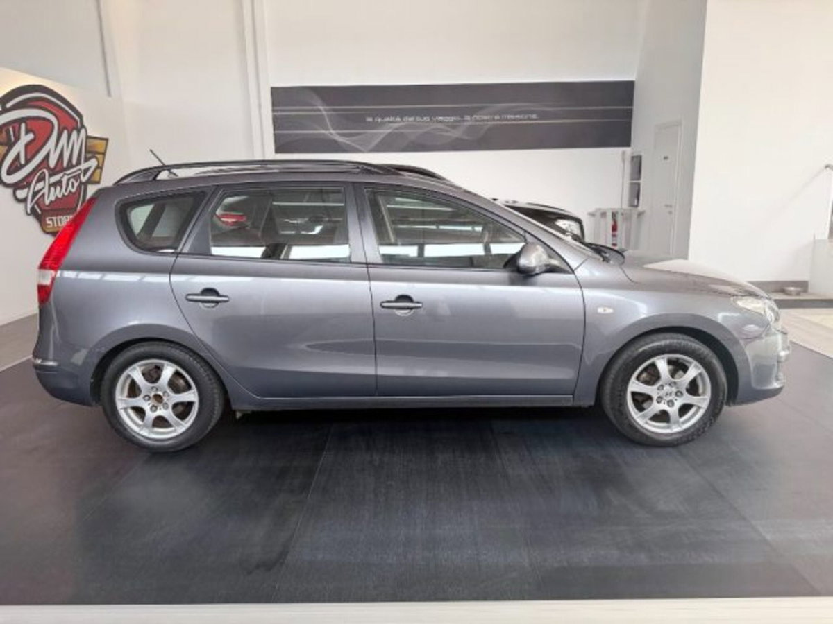 Hyundai i30 Station Wagon 1.4 16V 109CV BlueDr. GPL Active (4)