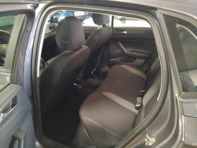 Volkswagen Polo 1.0 EVO (7)
